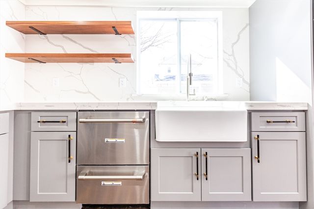 79 Huron Cir, Boston, MA 02124