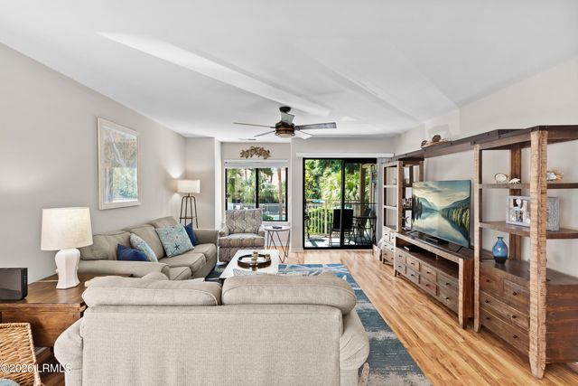 15 Deallyon Ave Apt 24, Hilton Head Island, SC 29928