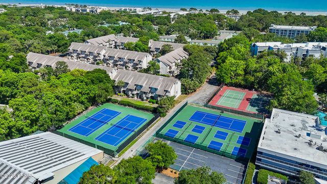 15 Deallyon Ave Apt 24, Hilton Head Island, SC 29928