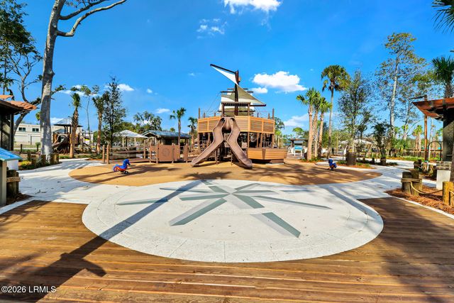 15 Deallyon Ave Apt 24, Hilton Head Island, SC 29928