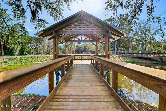 15 Deallyon Ave Apt 24, Hilton Head Island, SC 29928