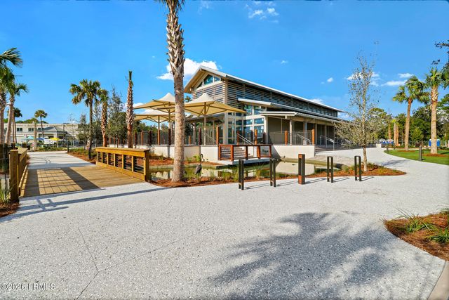 15 Deallyon Ave Apt 24, Hilton Head Island, SC 29928