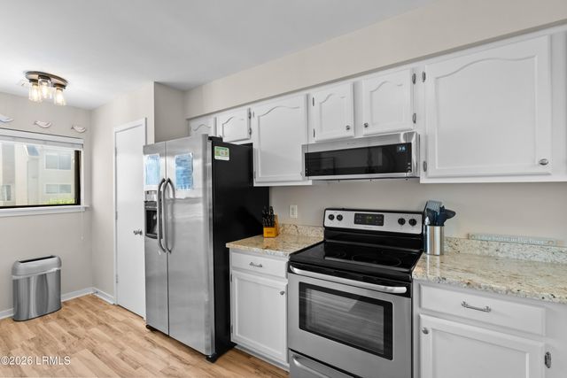 15 Deallyon Ave Apt 24, Hilton Head Island, SC 29928