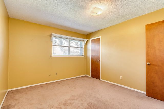 267 Wentworth Drive, West Columbia, TX 77486