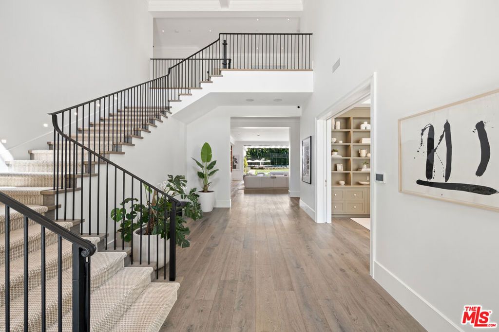 807 Cinthia Street, Beverly Hills, CA 90210 — photo 3