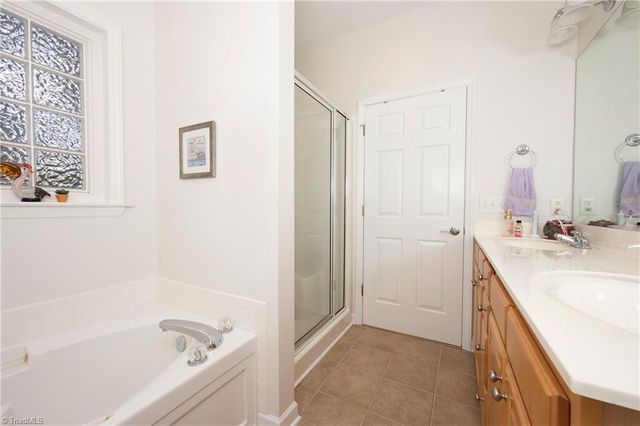 401 Peace Rollins Court, Kernersville, NC 27284