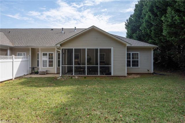 401 Peace Rollins Court, Kernersville, NC 27284