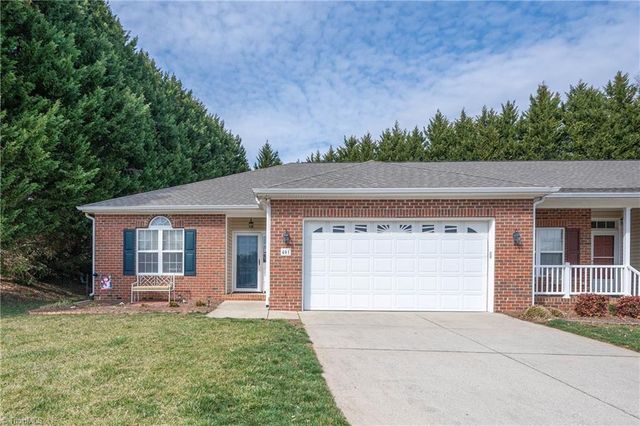 401 Peace Rollins Court, Kernersville, NC 27284