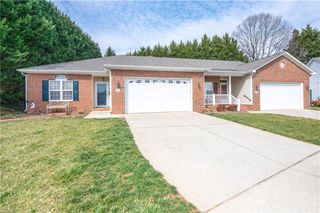 401 Peace Rollins Court, Kernersville, NC 27284