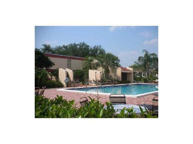 6729 Coral Lake Drive 6729, Margate, FL 33063