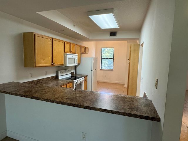 6729 Coral Lake Drive 6729, Margate, FL 33063