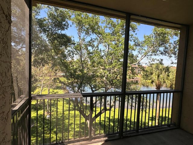 6729 Coral Lake Drive 6729, Margate, FL 33063