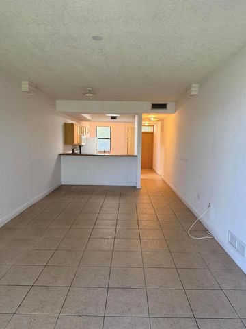 6729 Coral Lake Drive 6729, Margate, FL 33063