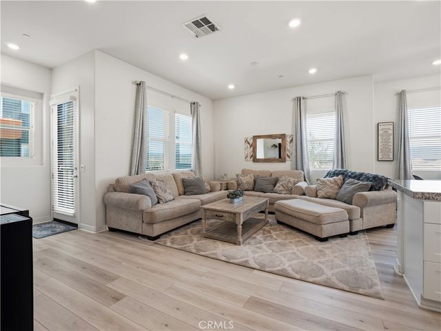 27013 Hummingbird Lane, Valencia, CA 91381