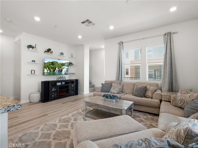 27013 Hummingbird Lane, Valencia, CA 91381