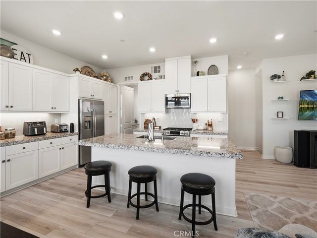 27013 Hummingbird Lane, Valencia, CA 91381