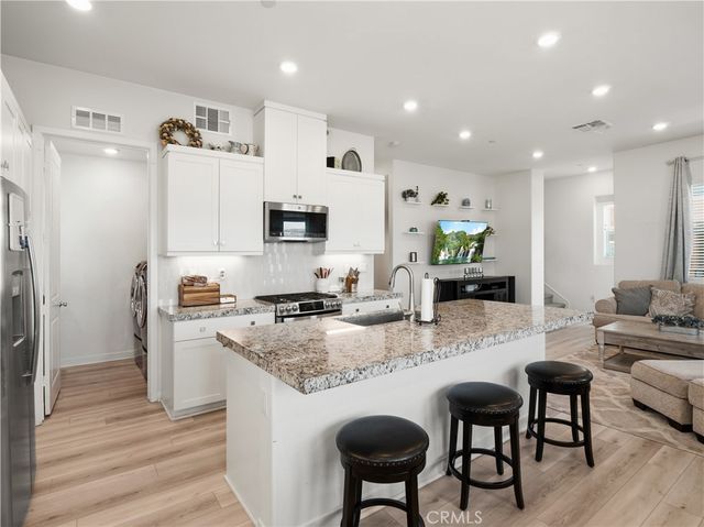 27013 Hummingbird Lane, Valencia, CA 91381