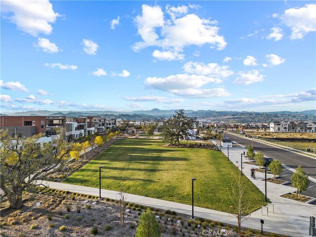 27013 Hummingbird Lane, Valencia, CA 91381