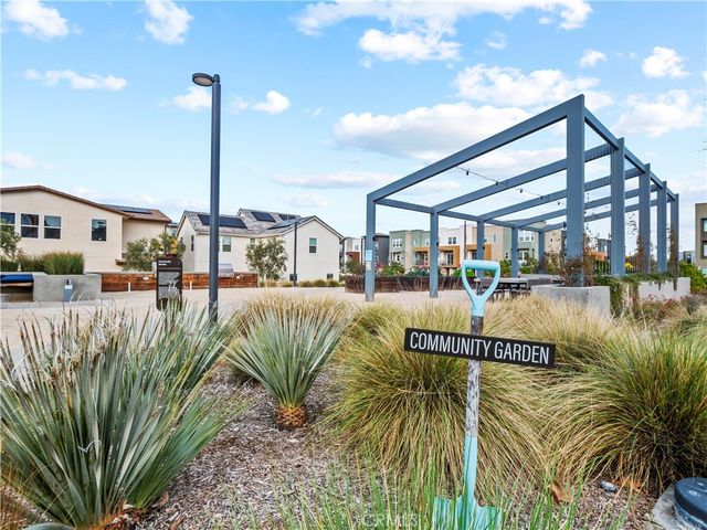 27013 Hummingbird Lane, Valencia, CA 91381