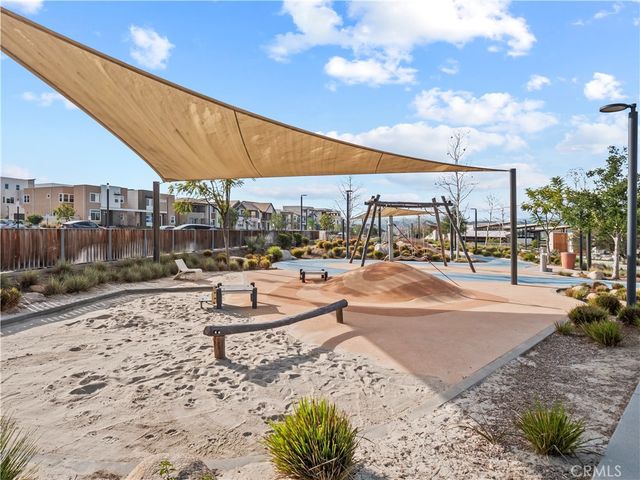 27013 Hummingbird Lane, Valencia, CA 91381