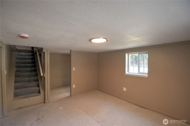 7028 Boston Harbor Road NE, Olympia, WA 98506