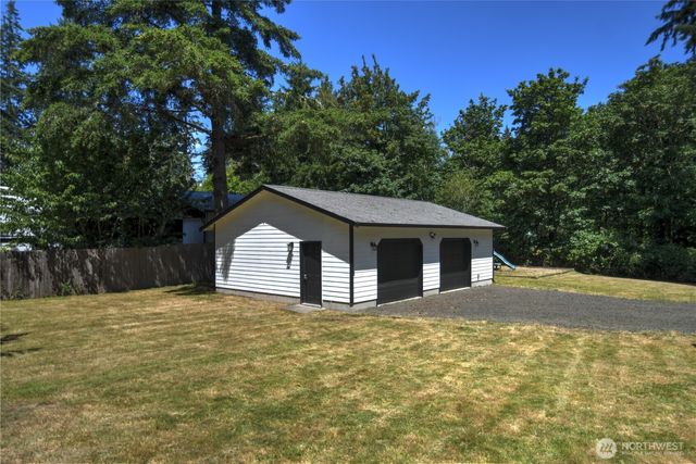 7028 Boston Harbor Road NE, Olympia, WA 98506