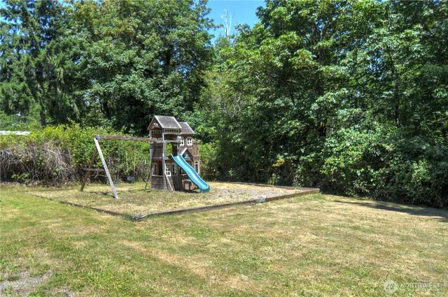 7028 Boston Harbor Road NE, Olympia, WA 98506