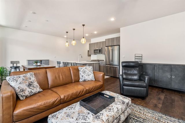 930 Blue River Parkway 821, Silverthorne, CO 80498