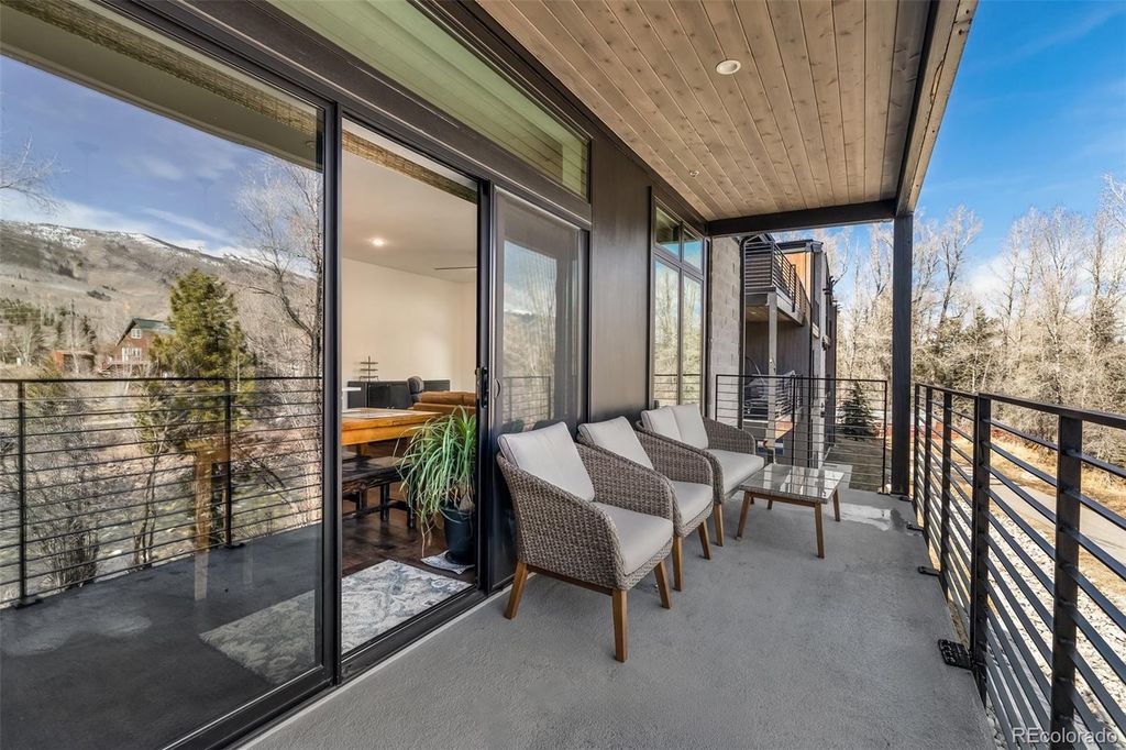 930 Blue River Parkway 821, Silverthorne, CO 80498