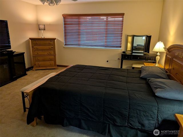 7620 146th Ave E, Sumner, WA 98390