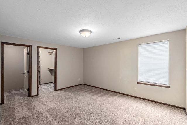 1013 E Rosemont Ct, Andover, KS 67002