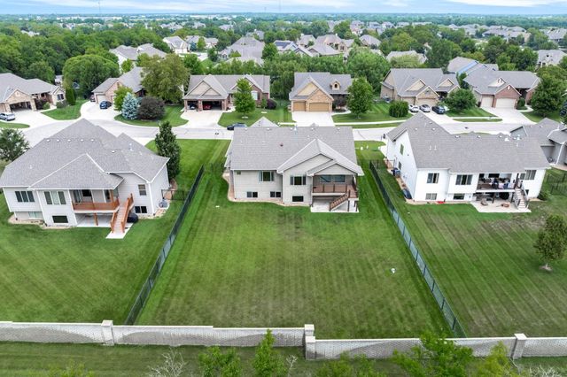 1013 E Rosemont Ct, Andover, KS 67002