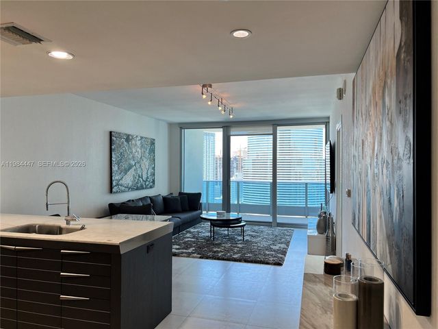 200 Biscayne Boulevard Way 3610, Miami, FL 33131