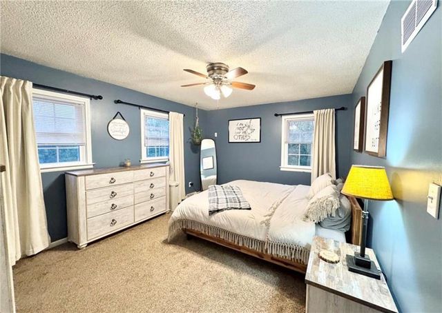 2 Tara Lane, Faucett, MO 64448