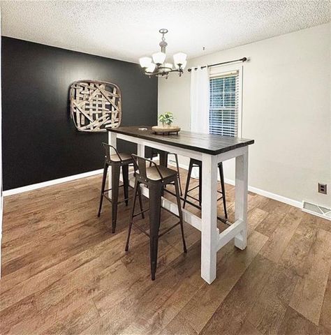 2 Tara Lane, Faucett, MO 64448