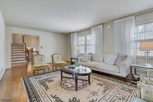 14 Skylark Rd, Springfield Twp., NJ 07081