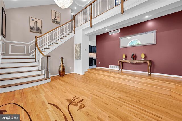 1289 OAK TERRACE LN, Pottsville, PA 17901