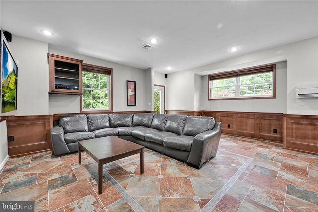 1289 OAK TERRACE LN, Pottsville, PA 17901