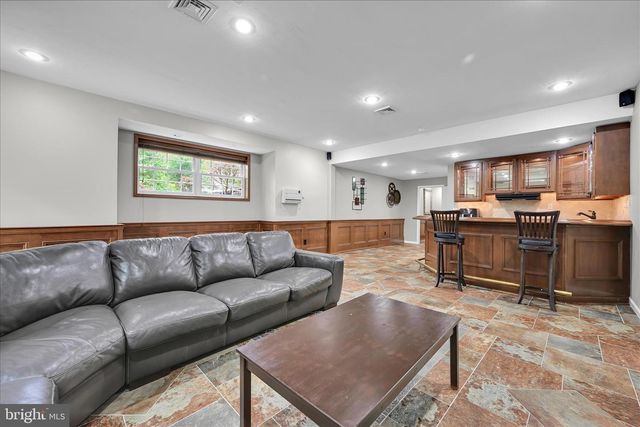 1289 OAK TERRACE LN, Pottsville, PA 17901