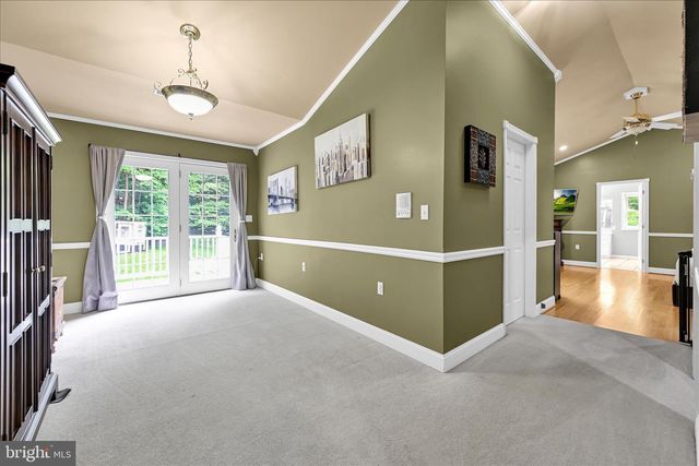 1289 OAK TERRACE LN, Pottsville, PA 17901
