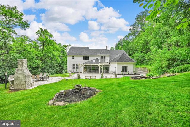 1289 OAK TERRACE LN, Pottsville, PA 17901