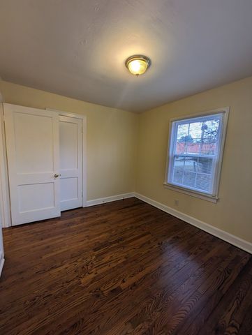 616 Gracey Ave, Clarksville, TN 37040