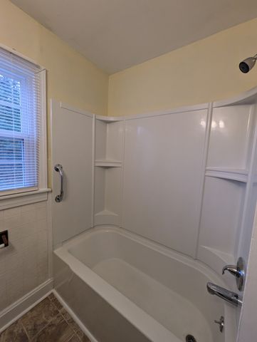 616 Gracey Ave, Clarksville, TN 37040