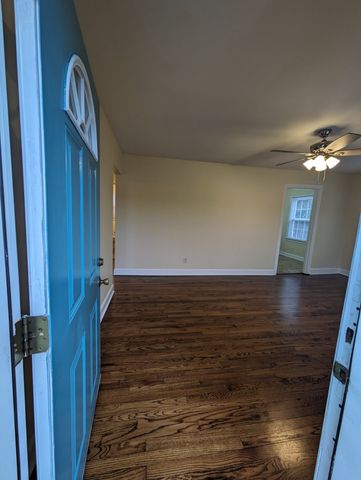 616 Gracey Ave, Clarksville, TN 37040