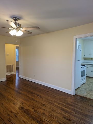 616 Gracey Ave, Clarksville, TN 37040