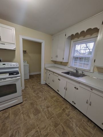 616 Gracey Ave, Clarksville, TN 37040