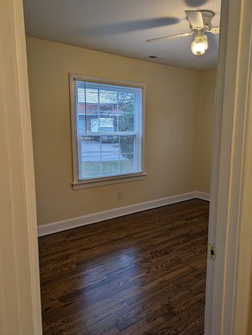 616 Gracey Ave, Clarksville, TN 37040