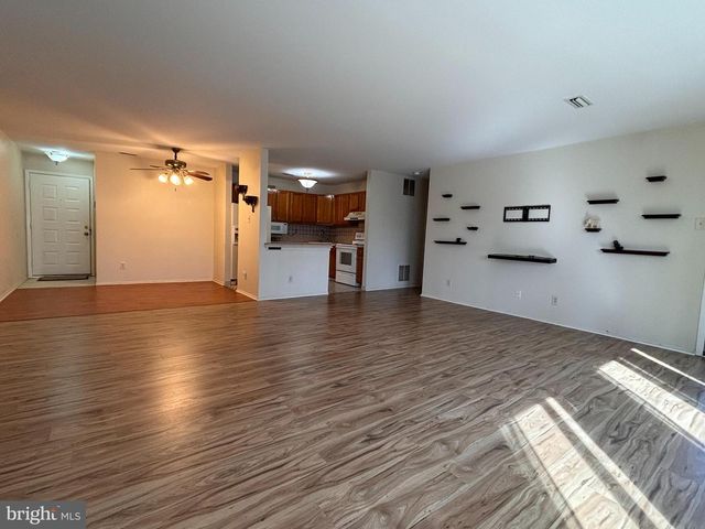 1821 THE WOODS II, Cherry Hill, NJ 08003