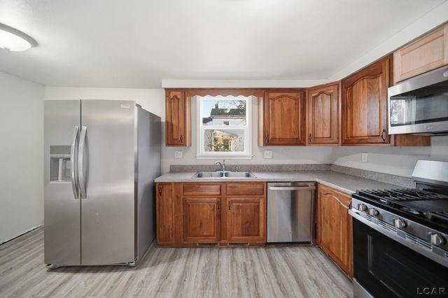144 Wood Street, Petersburg, MI 49270