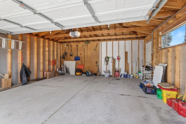 521 Mccarthy Road, Lemont, IL 60439